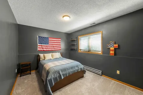 14808 Lower Endicott Way Apple Valley MN 55124
