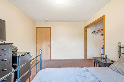 1077 26th Avenue SE Minneapolis MN 55414