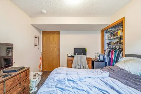 1077 26th Avenue SE Minneapolis MN 55414