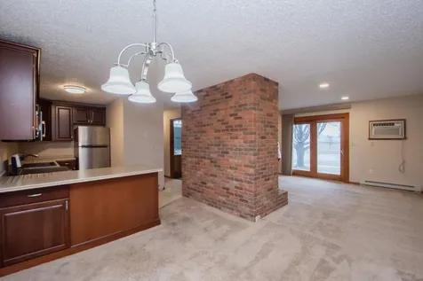 2379 20 1/2 Avenue S Fargo ND 58103