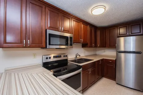 2379 20 1/2 Avenue S Fargo ND 58103