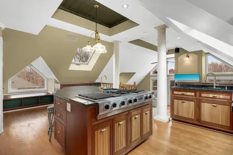 148 Nina Street Saint Paul MN 55102