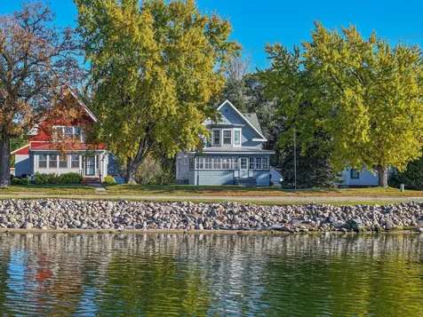4 N Lakeshore Drive Glenwood MN 56334