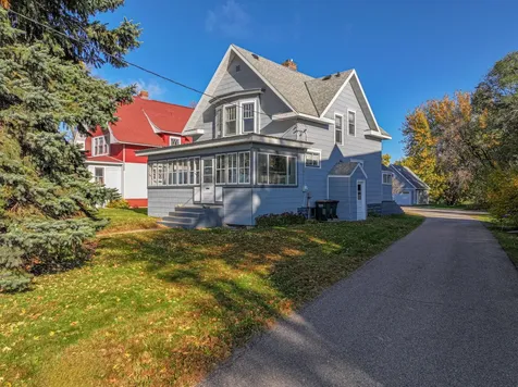 4 N Lakeshore Drive Glenwood MN 56334