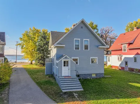 4 N Lakeshore Drive Glenwood MN 56334
