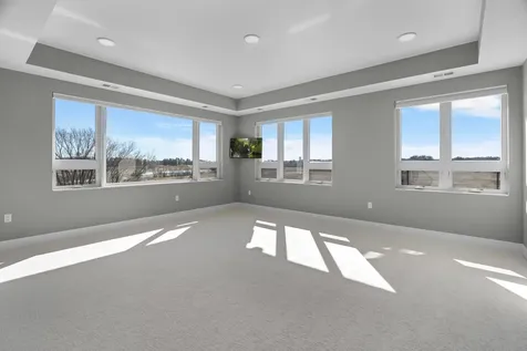 1 Hill Farm Road North Oaks MN 55127
