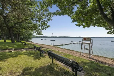 1 Hill Farm Road North Oaks MN 55127