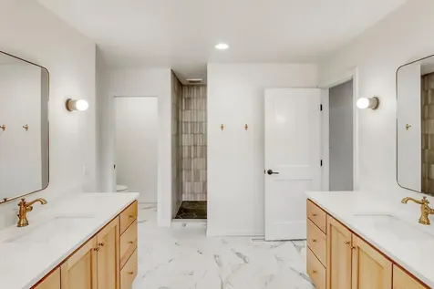 2439 Rivers Bend Drive E West Fargo ND 58078