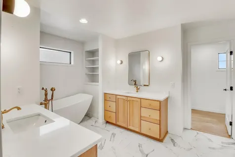 2439 Rivers Bend Drive E West Fargo ND 58078