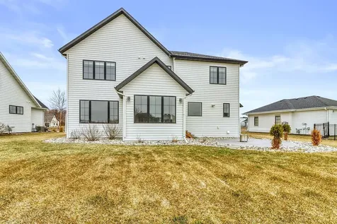 2439 Rivers Bend Drive E West Fargo ND 58078