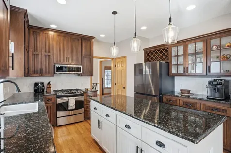 4230 Pineview Lane N Plymouth MN 55442