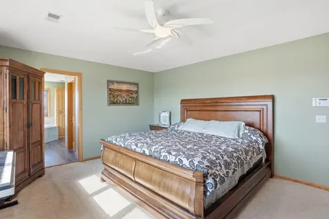 4230 Pineview Lane N Plymouth MN 55442