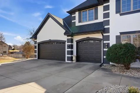 4230 Pineview Lane N Plymouth MN 55442