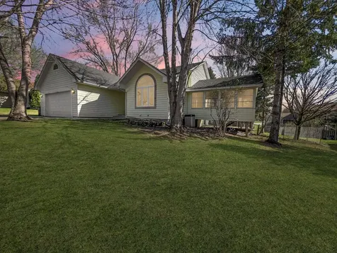 1013 Maplewood Drive Delano MN 55328