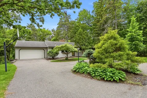 14137 Glenridge Road Minnetonka MN 55345