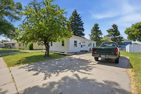1837-1839 7th Avenue S Fargo ND 58103