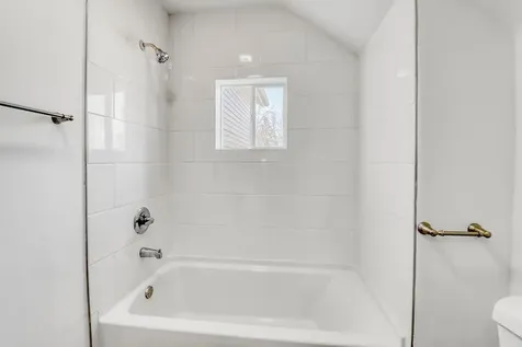 307 10th Street N Moorhead MN 56560