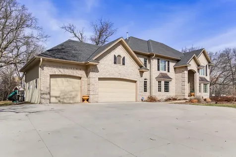 2 Bent Tree Lane North Oaks MN 55127