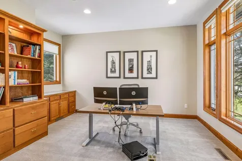 3717 Fairway Point Woodbury MN 55125