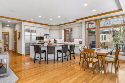 3717 Fairway Point Woodbury MN 55125