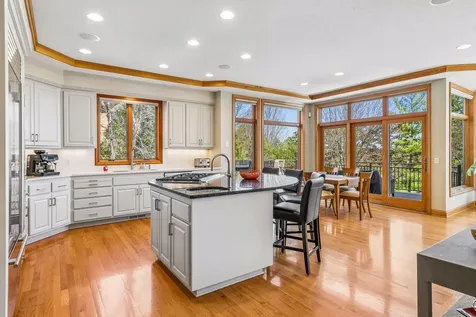 3717 Fairway Point Woodbury MN 55125