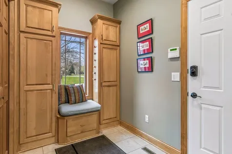 3717 Fairway Point Woodbury MN 55125
