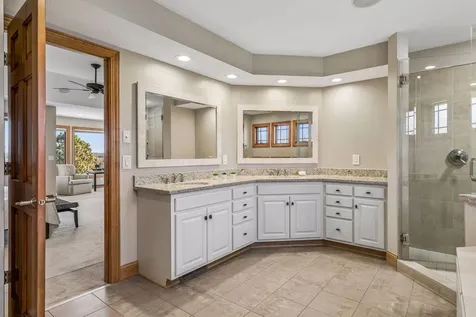 3717 Fairway Point Woodbury MN 55125