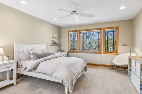 3717 Fairway Point Woodbury MN 55125