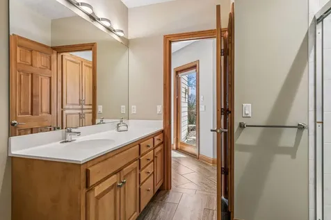 3717 Fairway Point Woodbury MN 55125