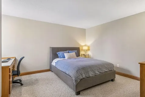 3717 Fairway Point Woodbury MN 55125