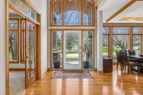 3717 Fairway Point Woodbury MN 55125