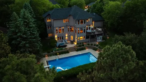 3717 Fairway Point Woodbury MN 55125
