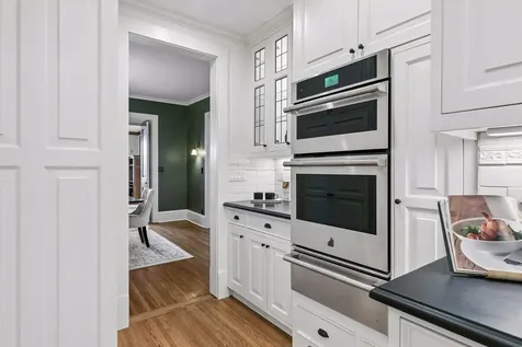 42 Kenwood Parkway Saint Paul MN 55105