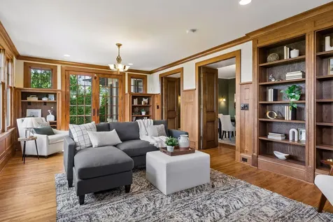 42 Kenwood Parkway Saint Paul MN 55105