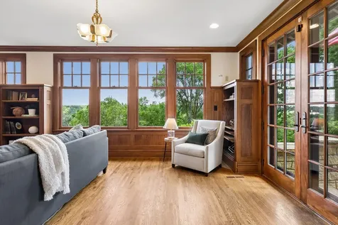 42 Kenwood Parkway Saint Paul MN 55105