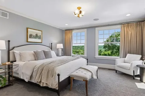 42 Kenwood Parkway Saint Paul MN 55105