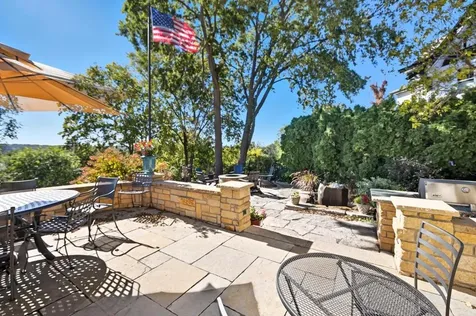 42 Kenwood Parkway Saint Paul MN 55105