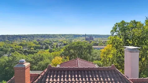 42 Kenwood Parkway Saint Paul MN 55105