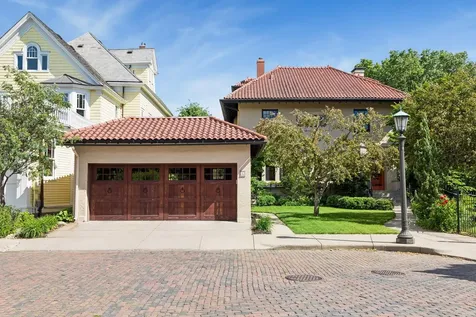 42 Kenwood Parkway Saint Paul MN 55105