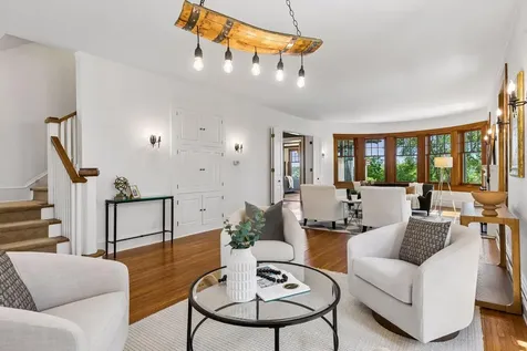 42 Kenwood Parkway Saint Paul MN 55105