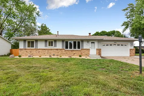 2033 Bluestone Lane Eagan MN 55122