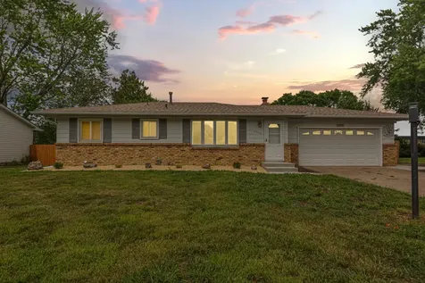 2033 Bluestone Lane Eagan MN 55122