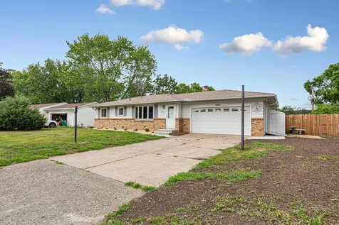 2033 Bluestone Lane Eagan MN 55122