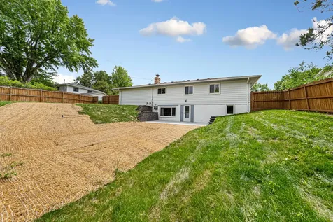2033 Bluestone Lane Eagan MN 55122