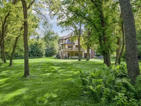 8803 Cove Pointe Road Eden Prairie MN 55347