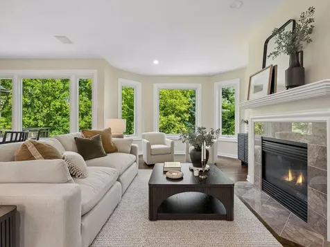 8803 Cove Pointe Road Eden Prairie MN 55347