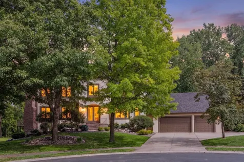 8803 Cove Pointe Road Eden Prairie MN 55347