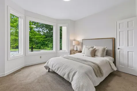 8803 Cove Pointe Road Eden Prairie MN 55347