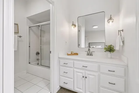 8803 Cove Pointe Road Eden Prairie MN 55347