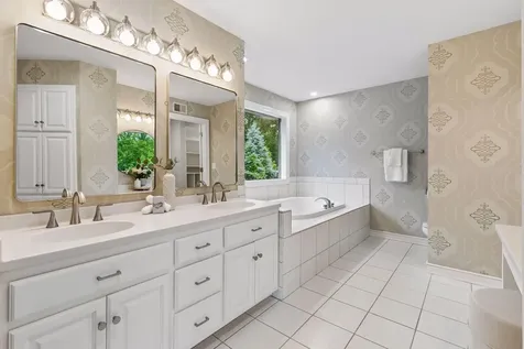8803 Cove Pointe Road Eden Prairie MN 55347